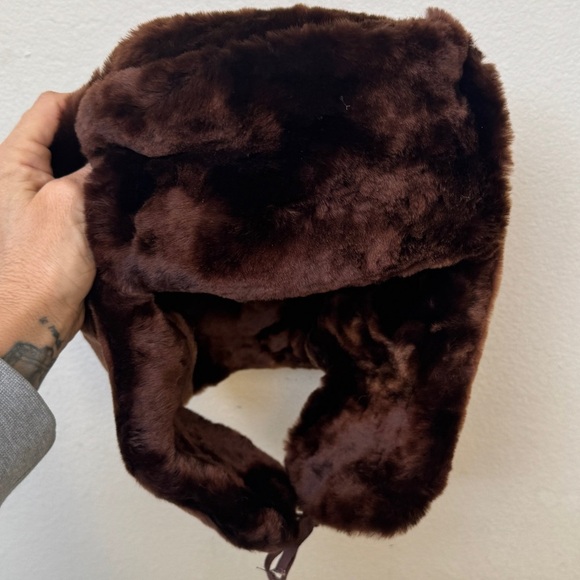 Vintage genuine fur trapper hat in rich chocolate brown gorgeous color and feel - Picture 8 of 16